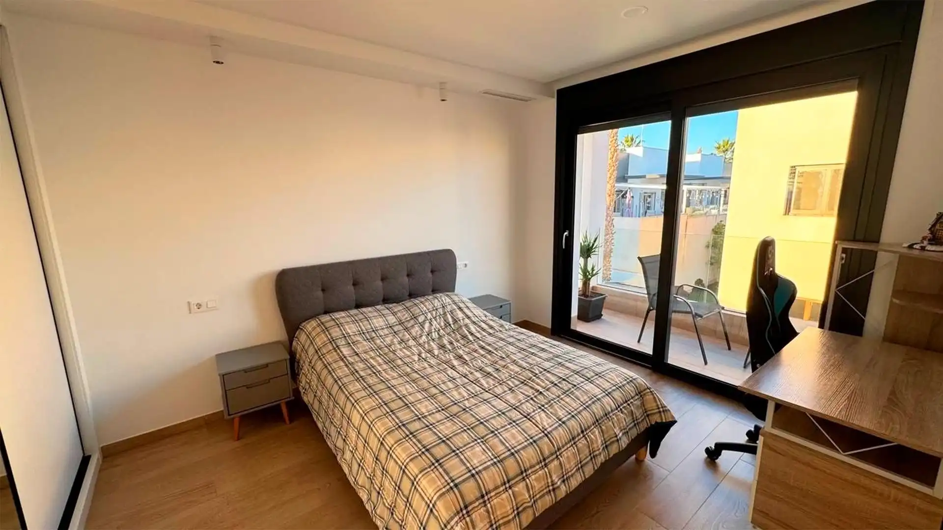 Habitación de Casa o chalet en venta en Rojales con Piscina y Jacuzzi