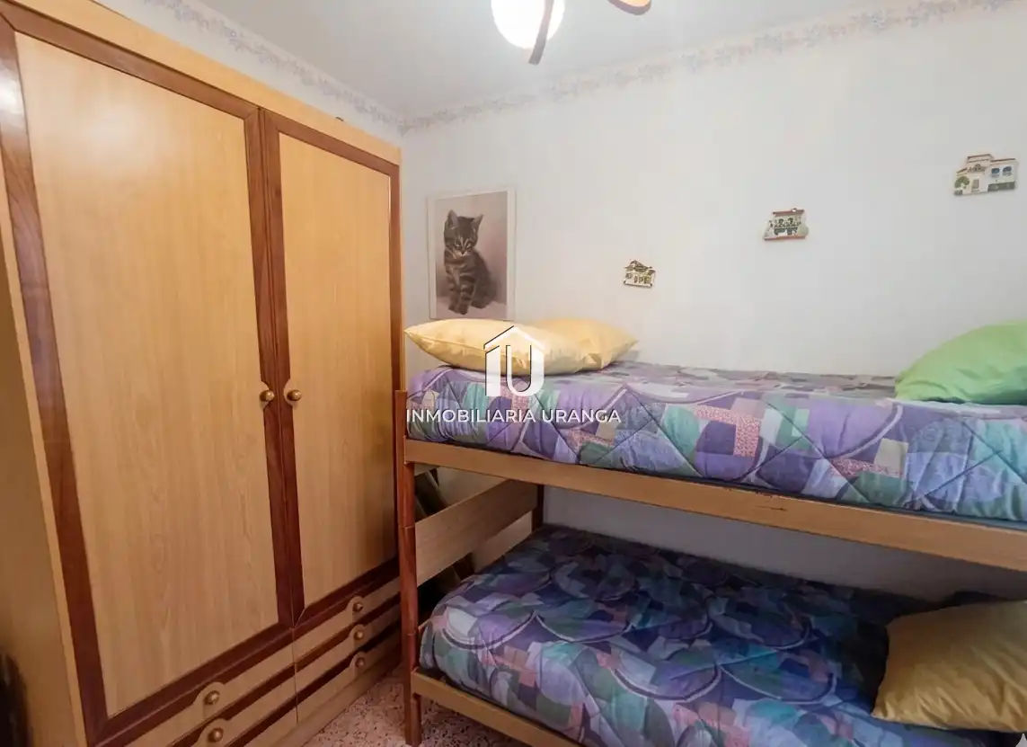 Schlafzimmer von Wohnung zum Verkauf in Laredo mit Terrasse und Möbliert