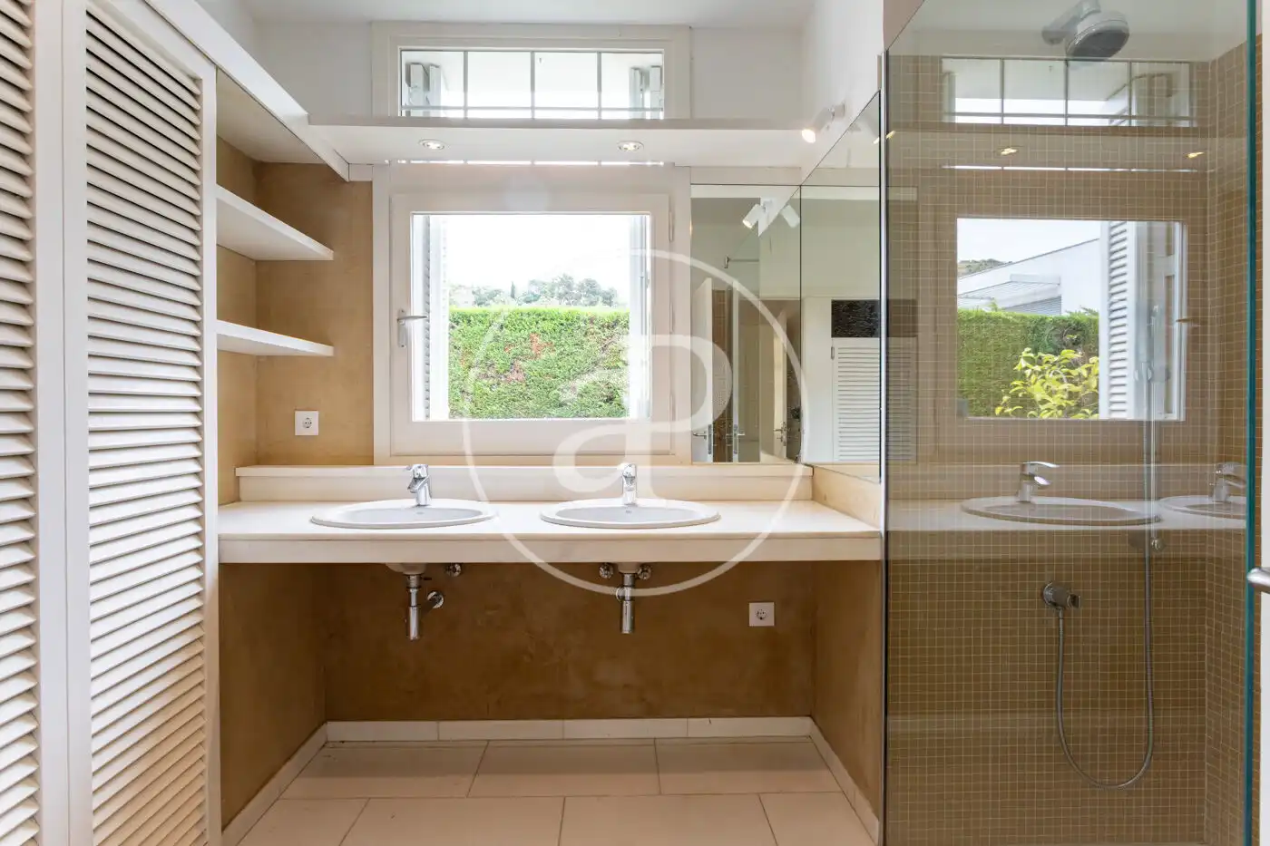 Baño de Casa o chalet de alquiler en Barcelona con Aire acondicionado, Calefacción y Terraza