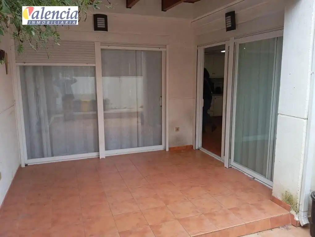 Casa adosada en venda en Bétera amb Jardí privat, Terrassa i Balcó