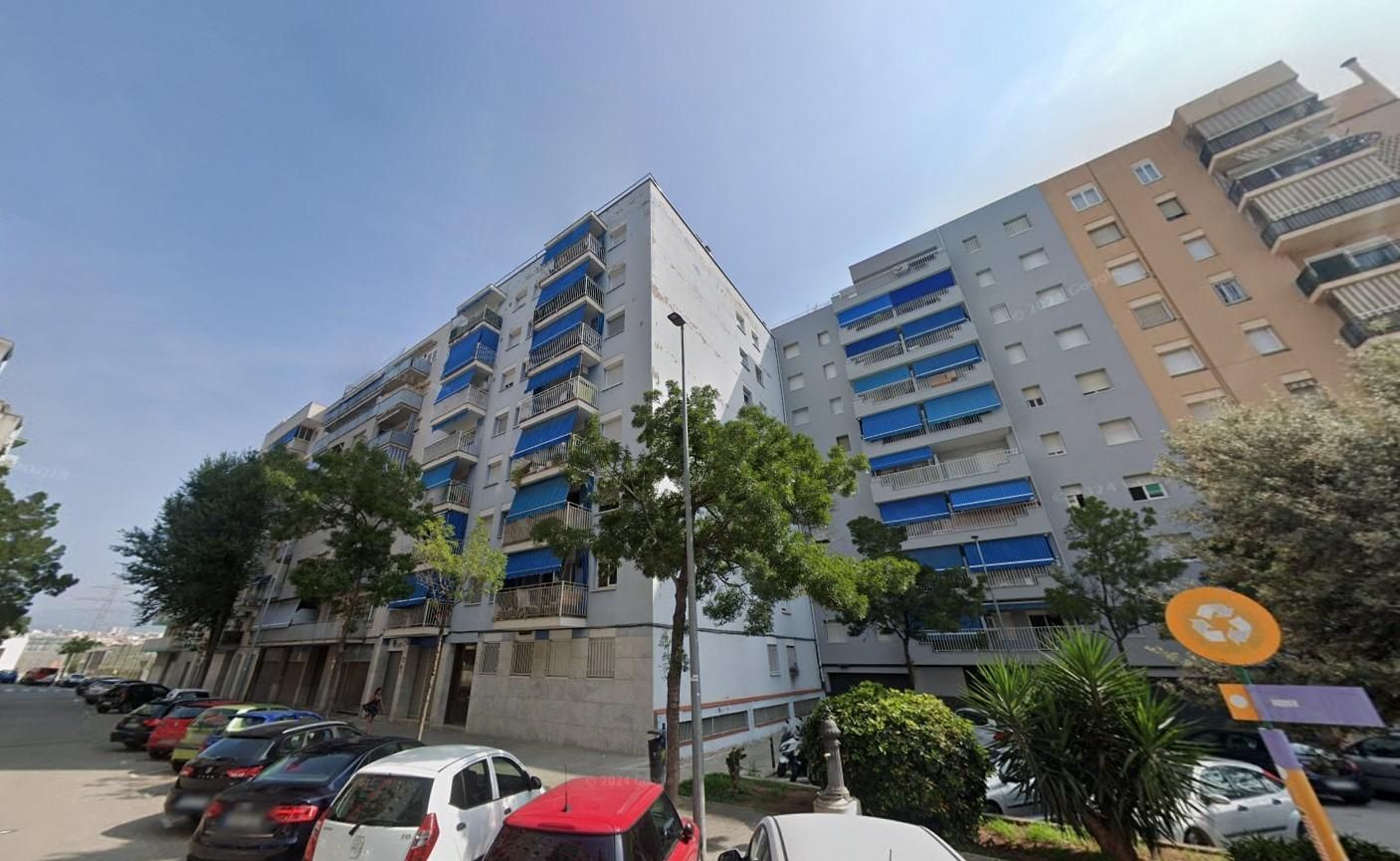 Vista exterior de Pis en venda en Terrassa amb Balcó
