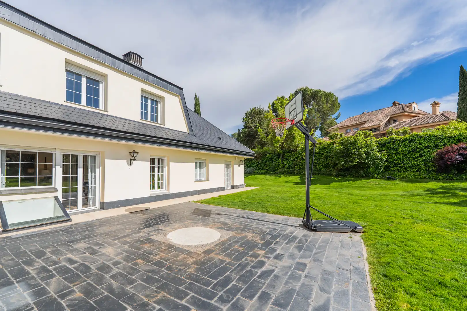 Detached house with pool for sale in Calle del Parque, imagen 6