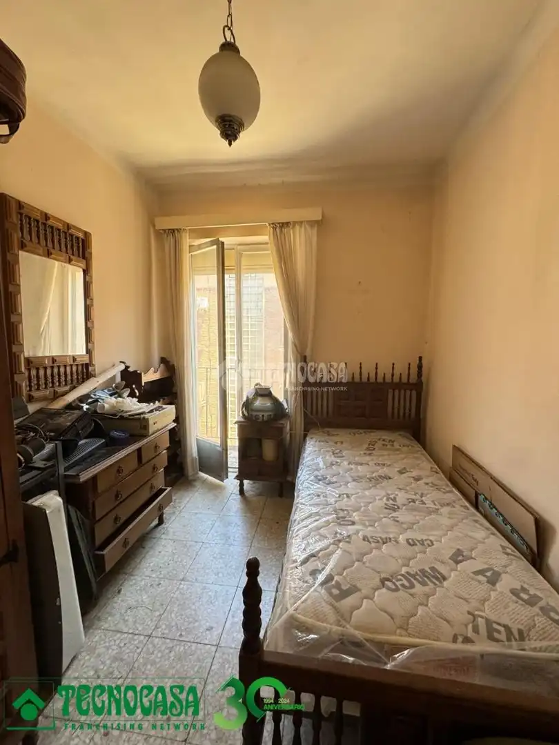 Bedroom of Flat for sale in Toledo  with Balcony