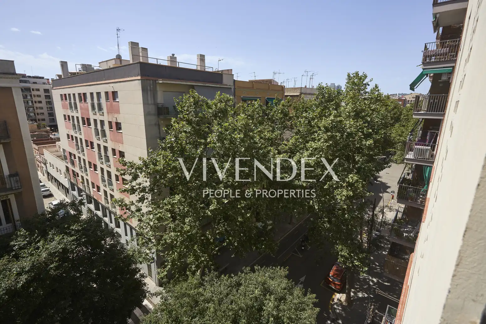Vista exterior de Ático en venta en Barcelona con Calefacción y Terraza
