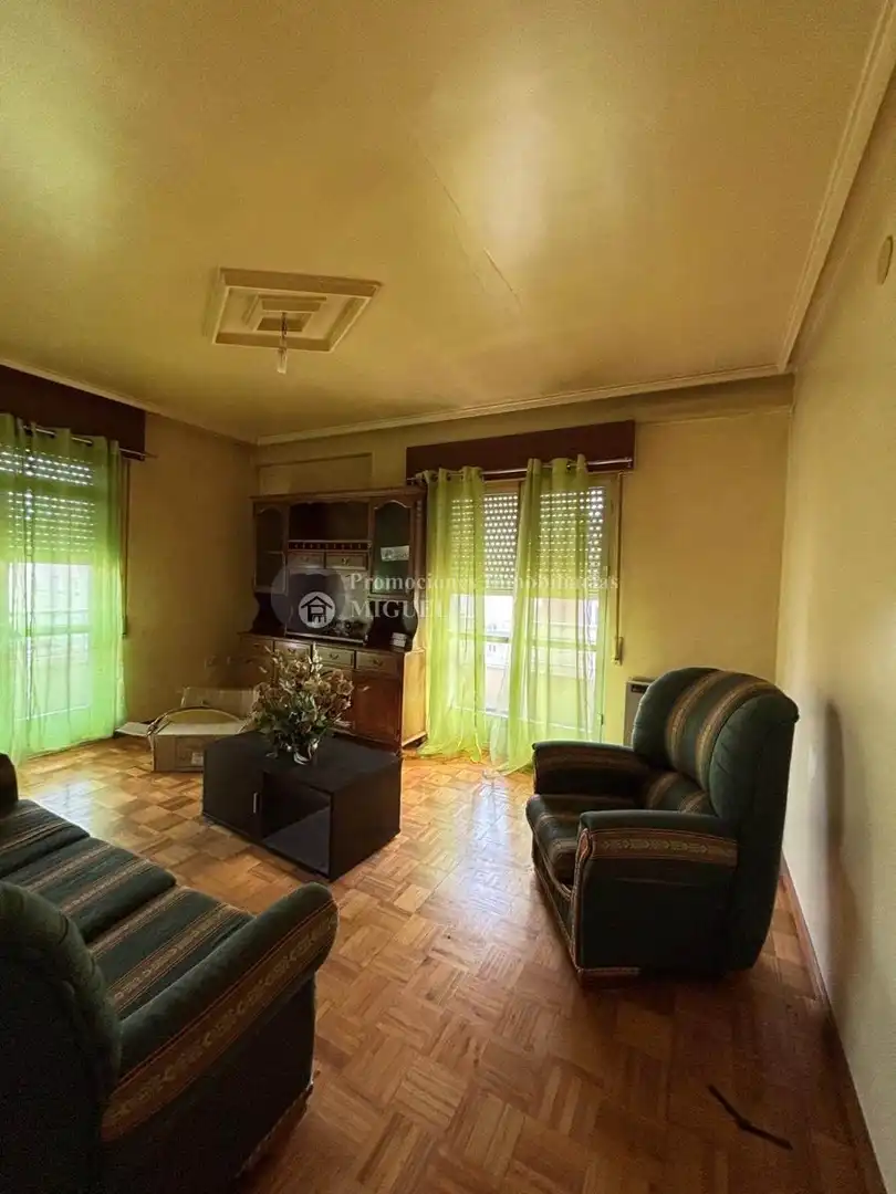 Flat for sale in Verín, imagen 2