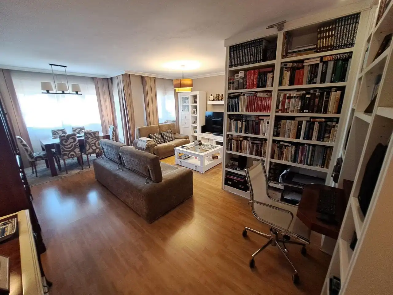 Sala de estar de Piso en venta en Zaragoza con Aire acondicionado, Calefacción y Parquet