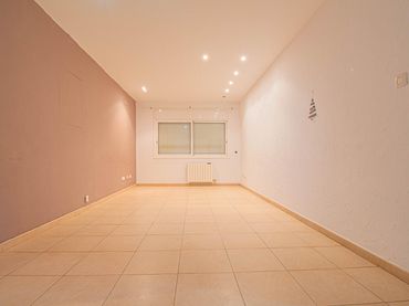 Rez-de-chaussée avec ascenseur à vendre à Carrer Carrer Tapoiles