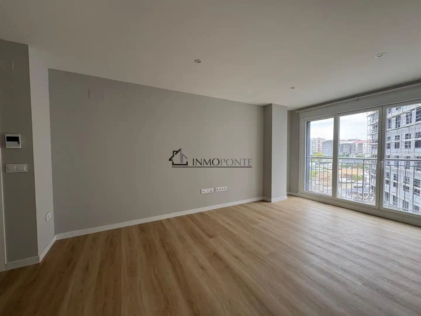 Sala de estar de Piso de alquiler en Pontevedra Capital  con Calefacción y Trastero