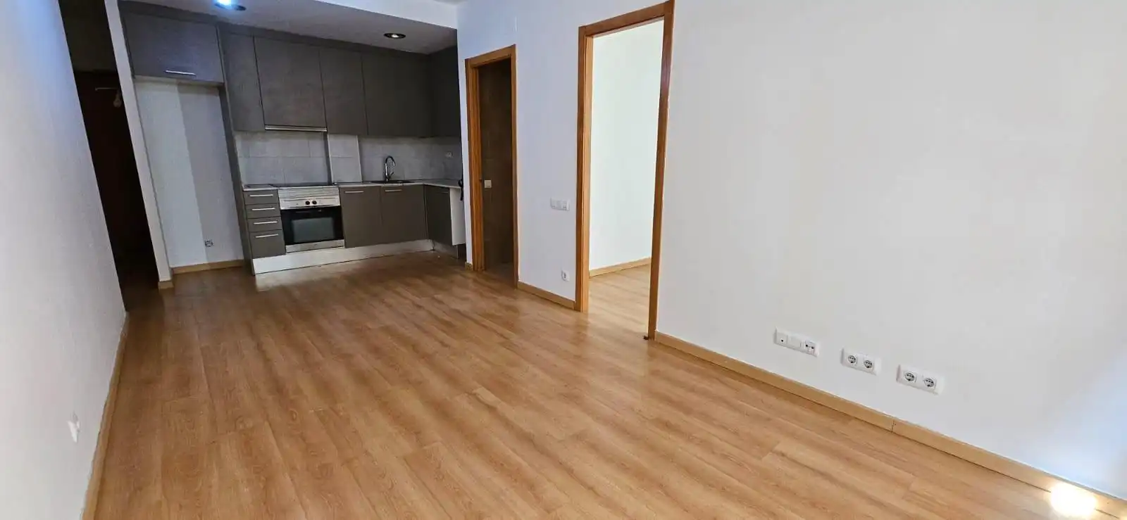 Sala d'estar de Pis en venda en Barcelona amb Aire condicionat, Calefacció i Parquet