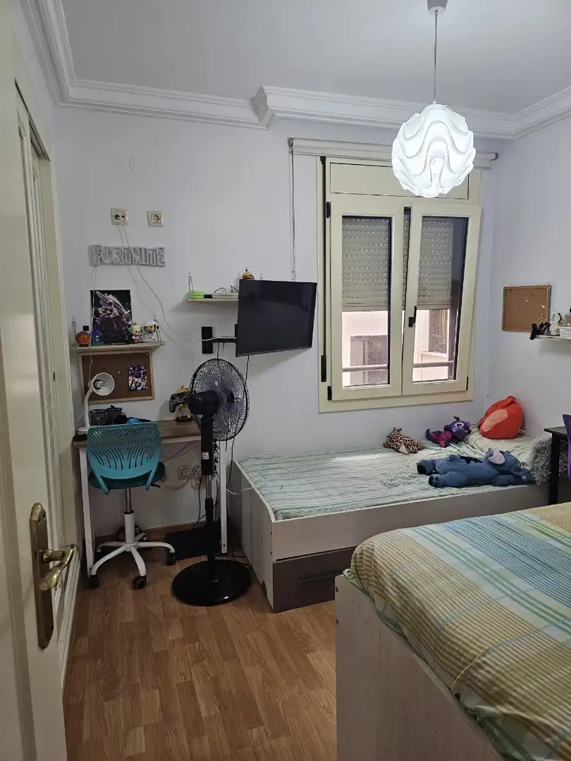 Dormitori de Apartament de lloguer en Guardamar del Segura amb Aire condicionat, Calefacció i Moblat