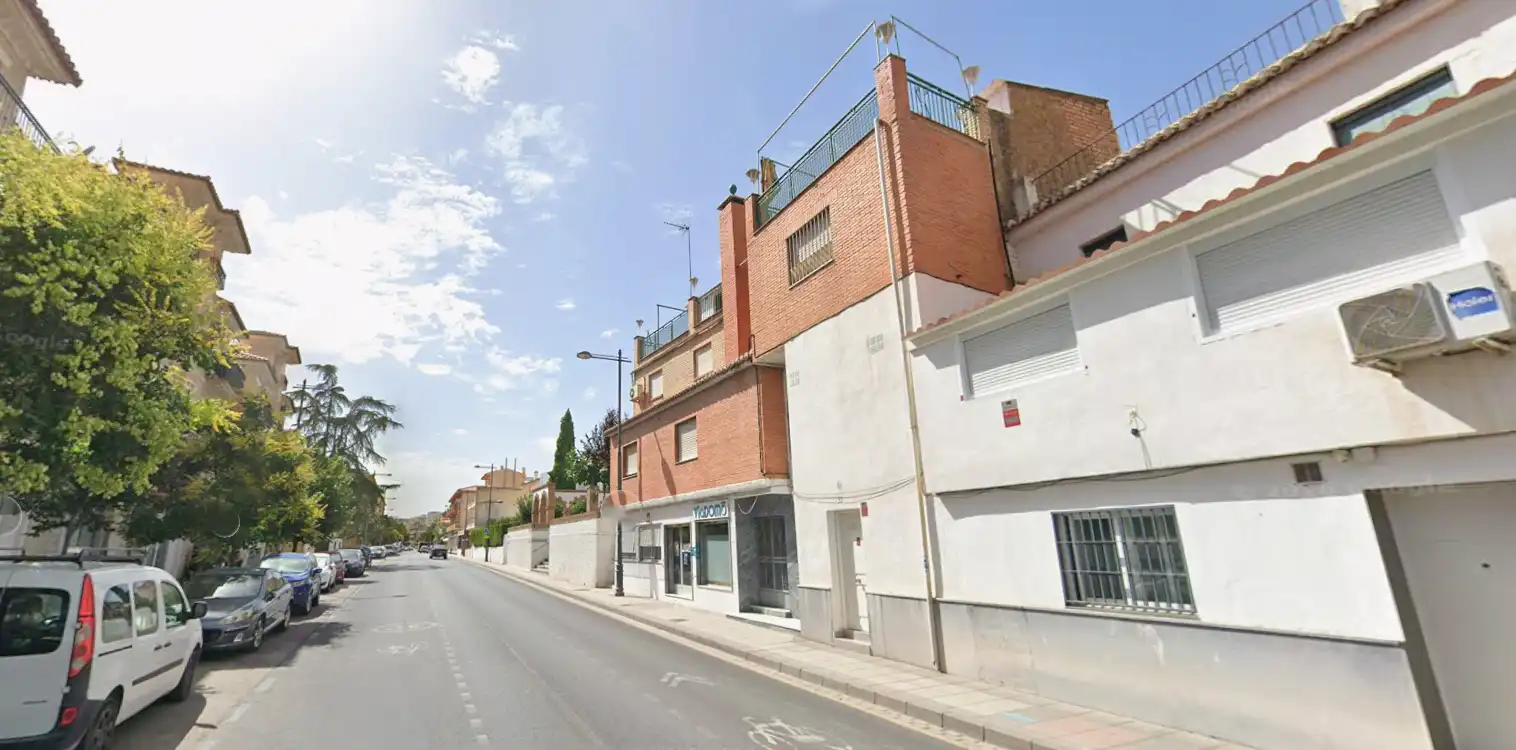 Vista exterior de Casa o xalet en venda en Cenes de la Vega