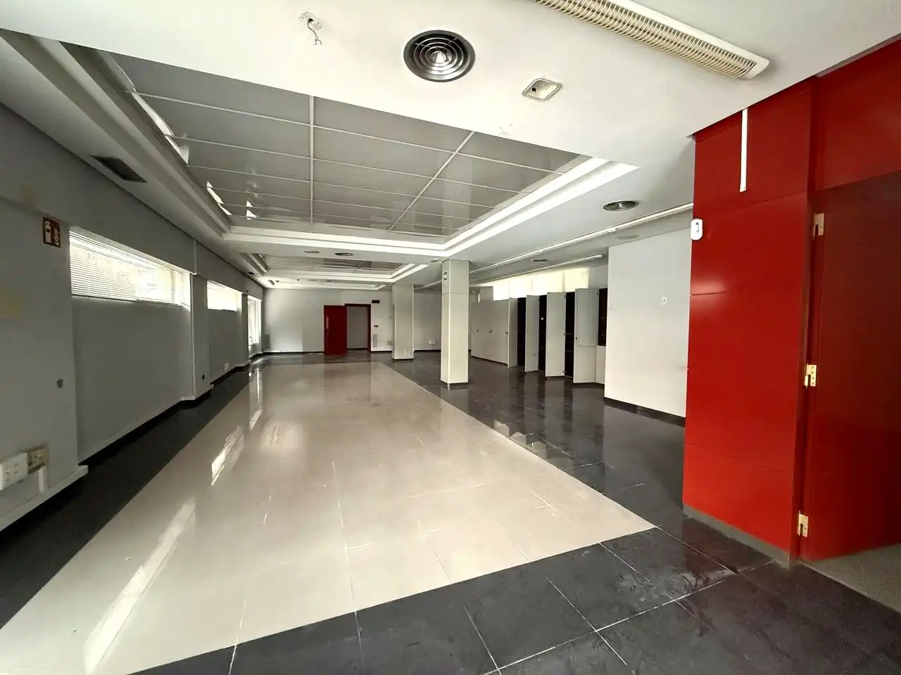 Local en venda en Barakaldo  amb Aire condicionat