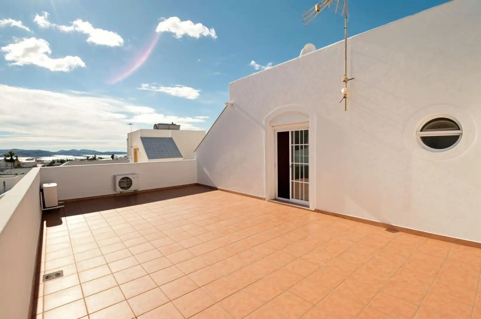 Terraza de Casa adosada en venta en Níjar con Aire acondicionado, Calefacción y Jardín privado