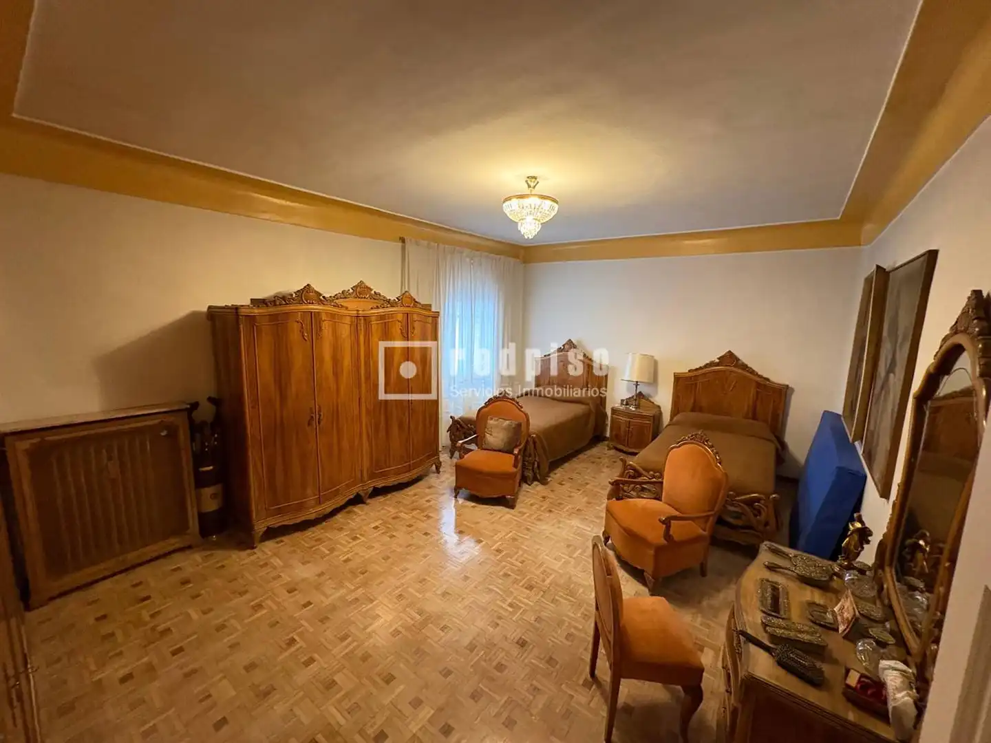 Habitación de Piso en venta en Madrid con Calefacción, Parquet y Terraza