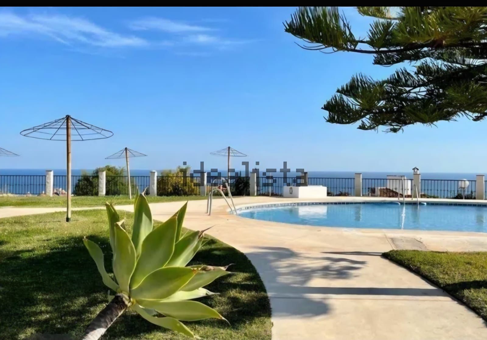 Piscina de Piso en venta en Fuengirola con Aire acondicionado, Amueblado y Piscina comunitaria
