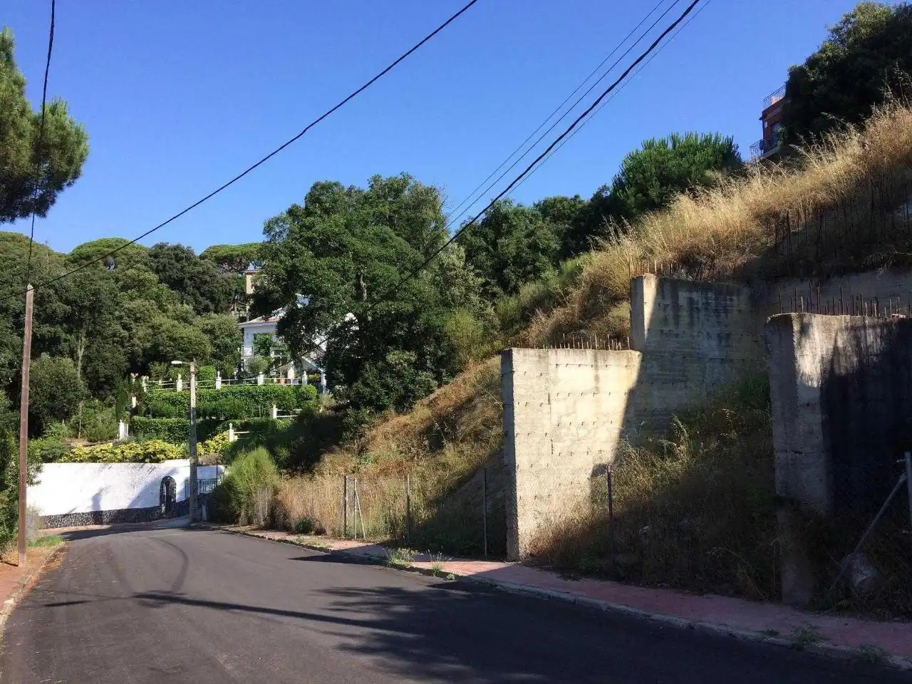 Residential land for sale in Carrer Montserrat