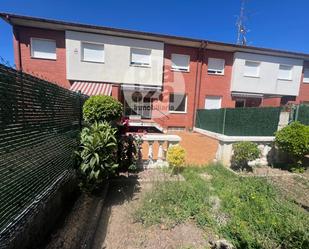 Jardí de Casa adosada en venda en Burgos Capital amb Calefacció, Jardí privat i Traster