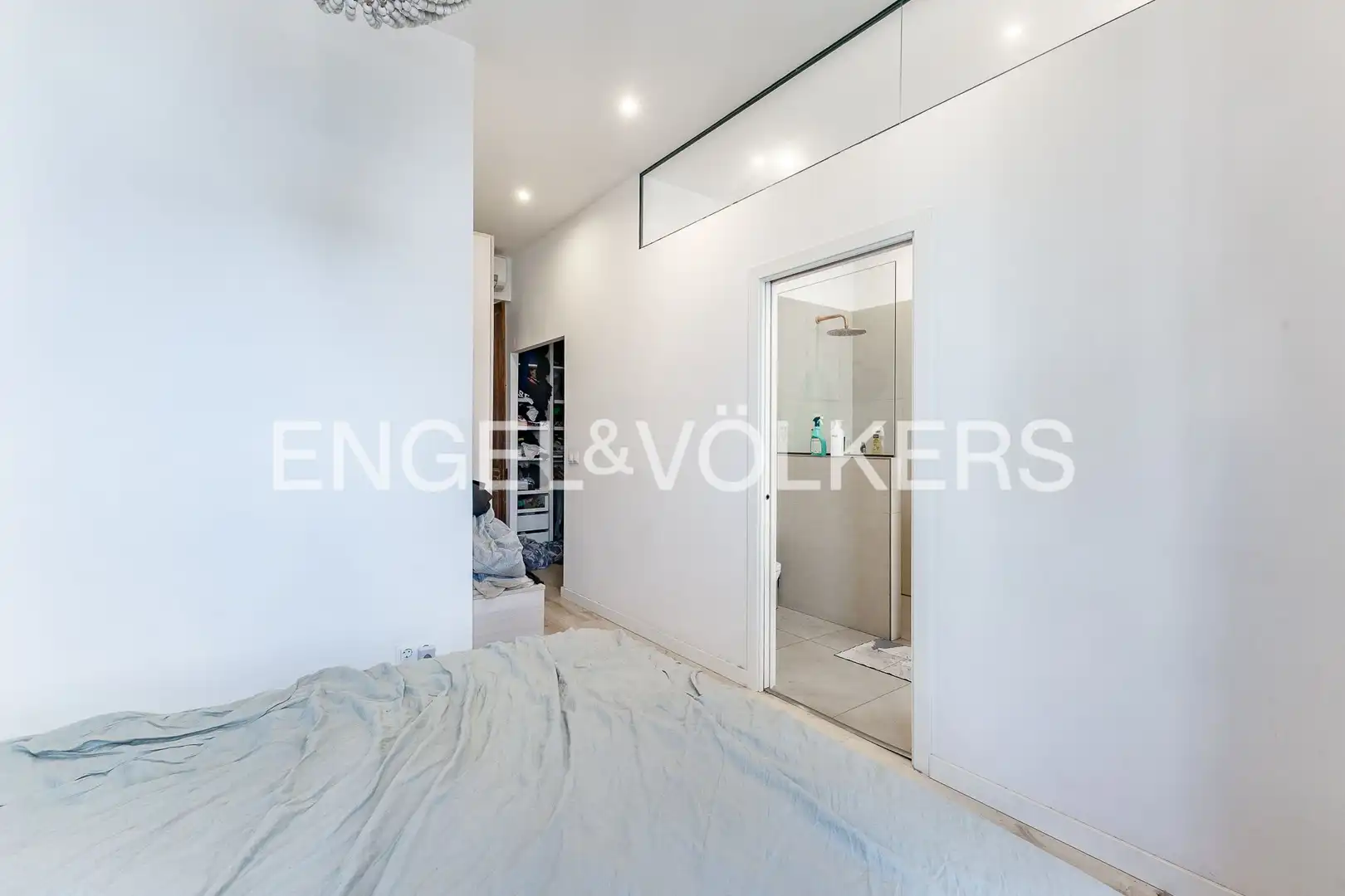 Habitación de Casa o chalet en venta en Barcelona con Aire acondicionado, Calefacción y Jardín privado