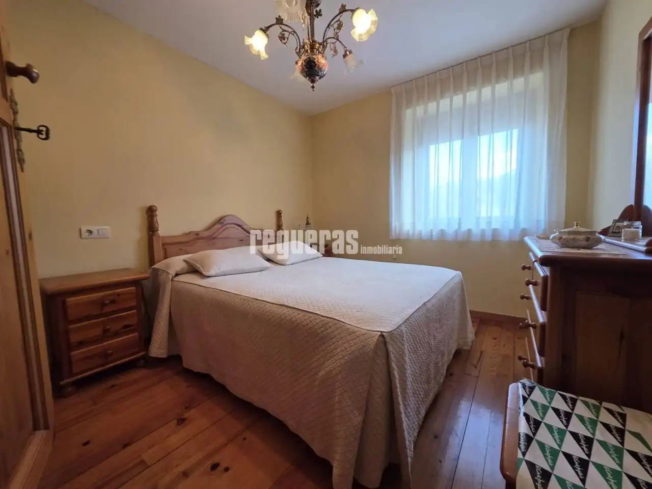 Habitación de Casa o chalet en venta en Burón