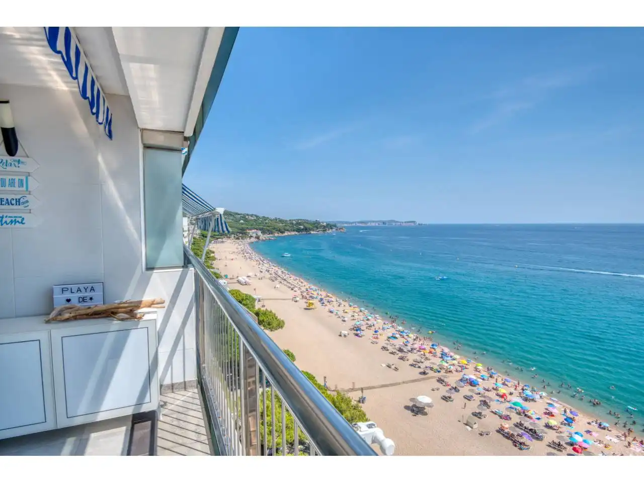 Terrasse von Wohnungen zum Verkauf in Castell d'Aro, Platja d'Aro i s'Agaró mit Terrasse, Balkon und Alarm