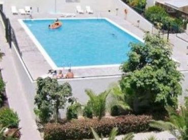 Apartament amb piscina en venda a Cho - Parque de la Reina