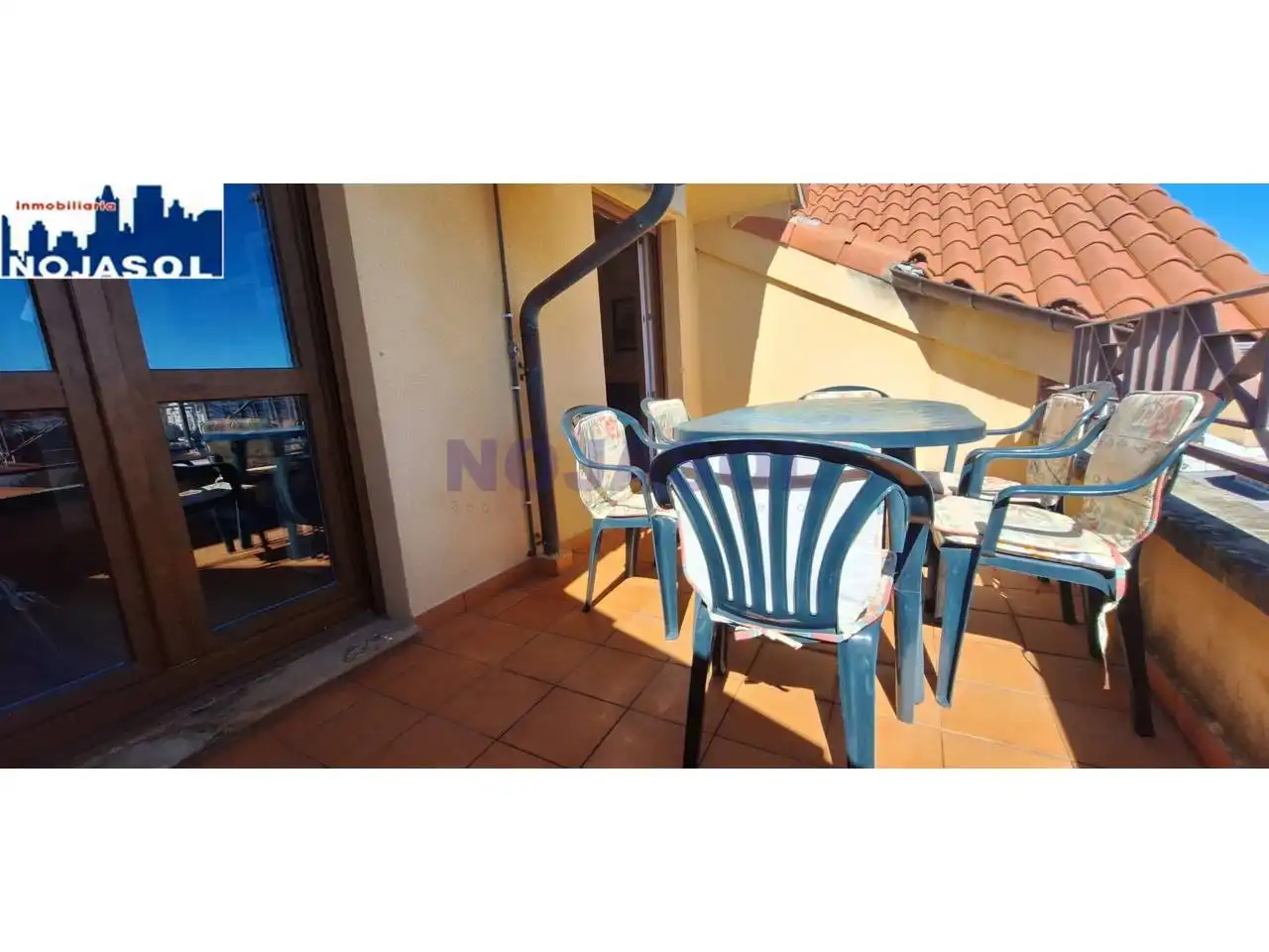 Terrasse von Dachboden zur Miete in Noja mit Heizung, Terrasse und Möbliert