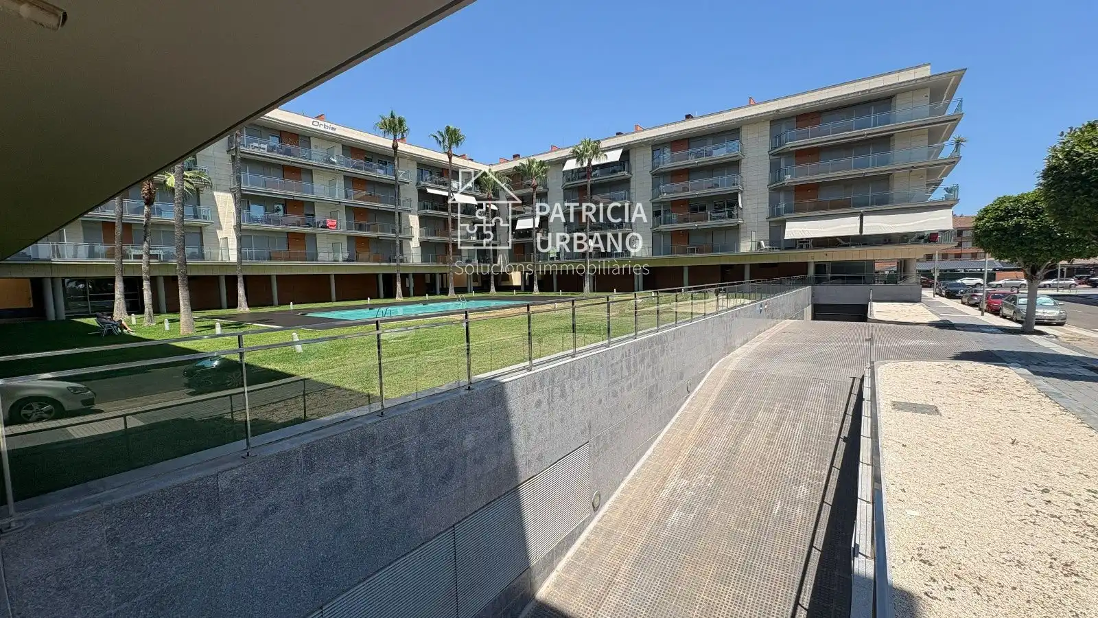 Parkplatz von Wohnungen zum Verkauf in Cambrils mit Klimaanlage, Heizung und Terrasse