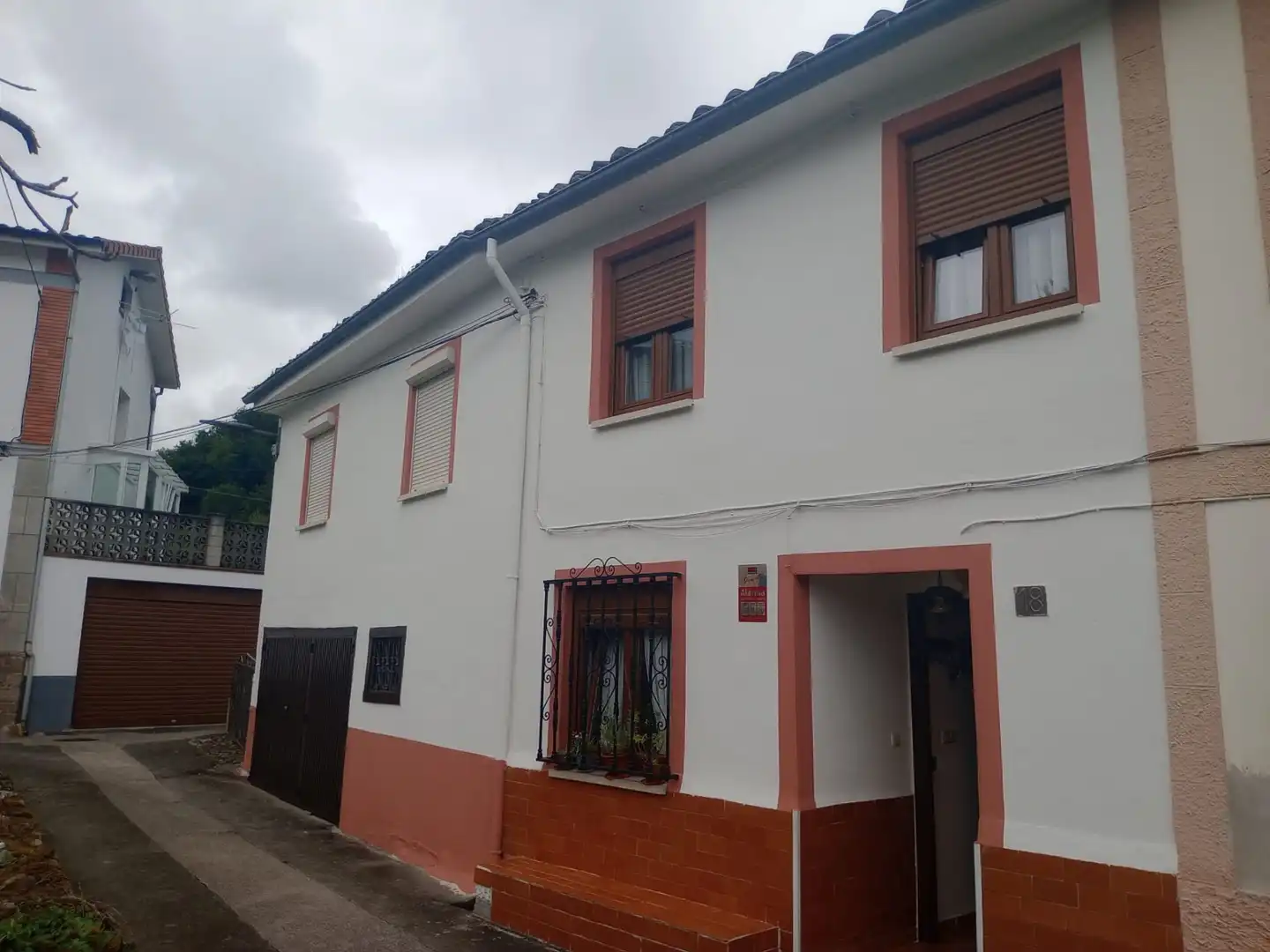 Vista exterior de Casa o chalet en venta en Parres con Calefacción y Jardín privado