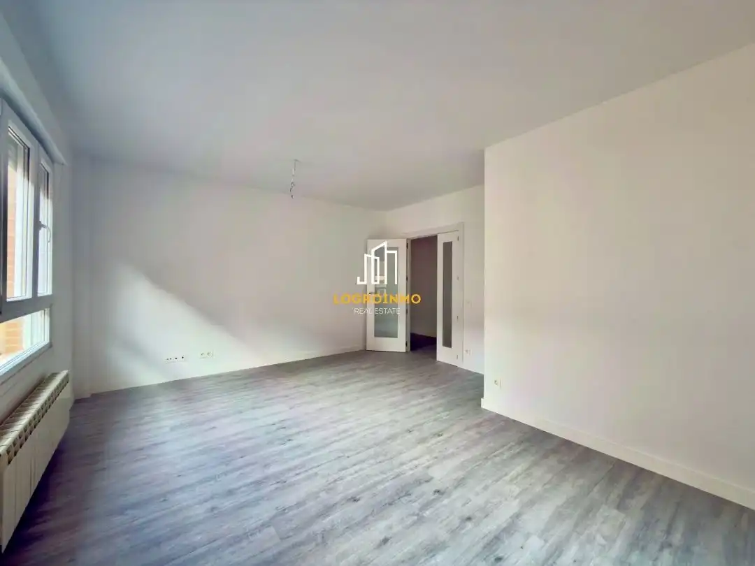 Piso con ascensor en venta en Lardero, imagen 7