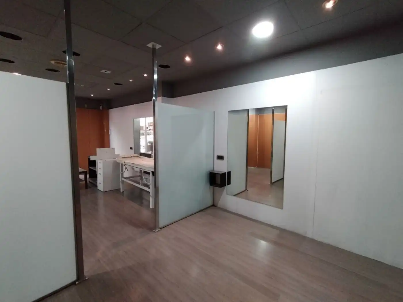 Business premises for sale in Eixample, imagen 30