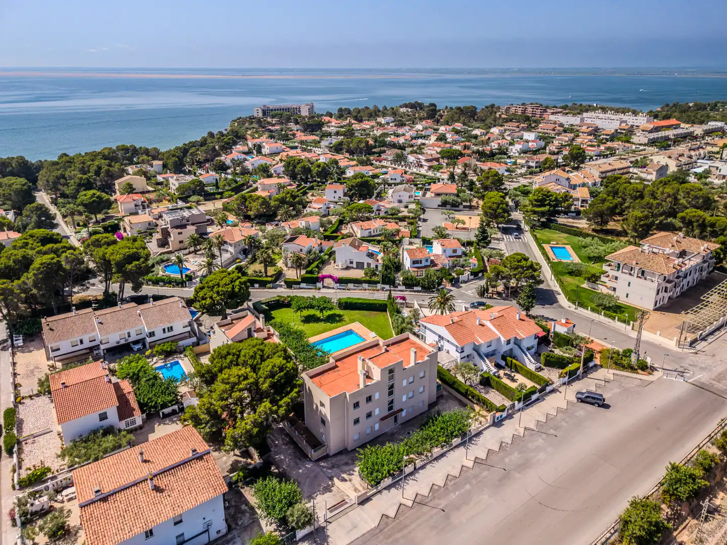 Vista exterior de Piso en venta en L'Ampolla con Aire acondicionado, Calefacción y Jardín privado