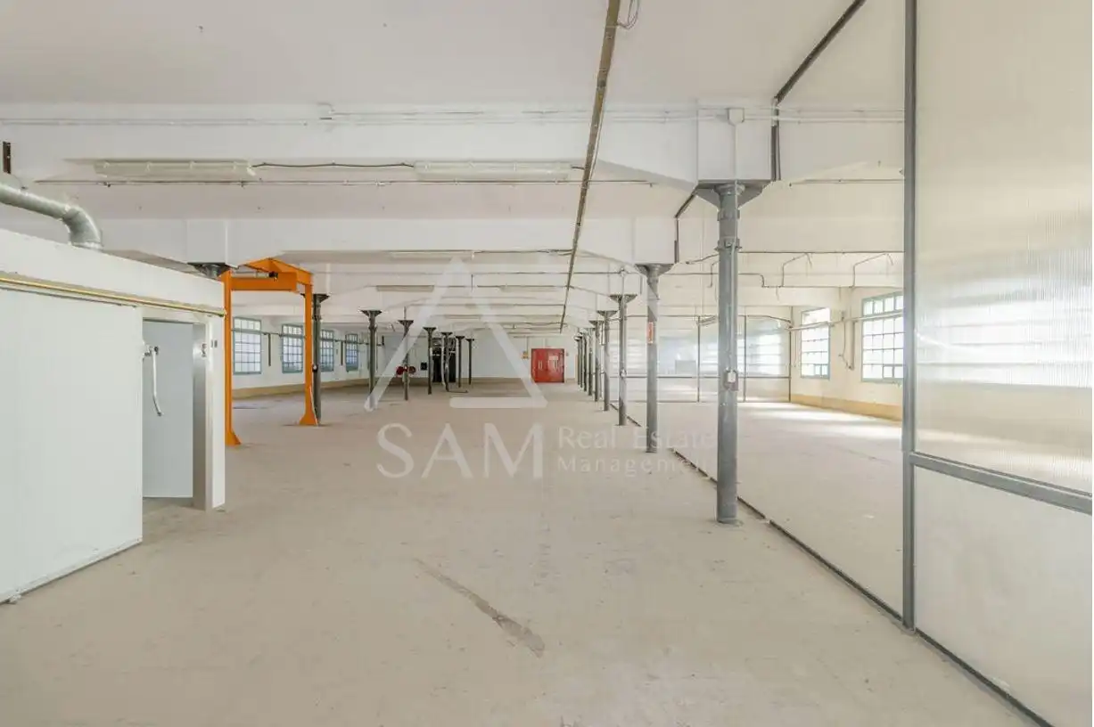 Industrial buildings for sale in Congost - Santa Caterina