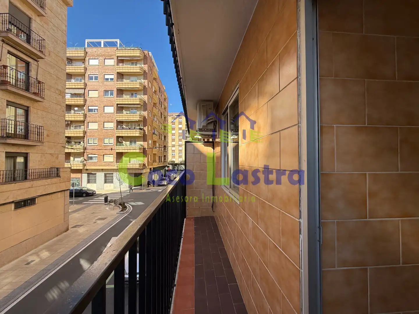 Außenansicht von Wohnung zum Verkauf in Salamanca mit Heizung, Parkett und Abstellraum