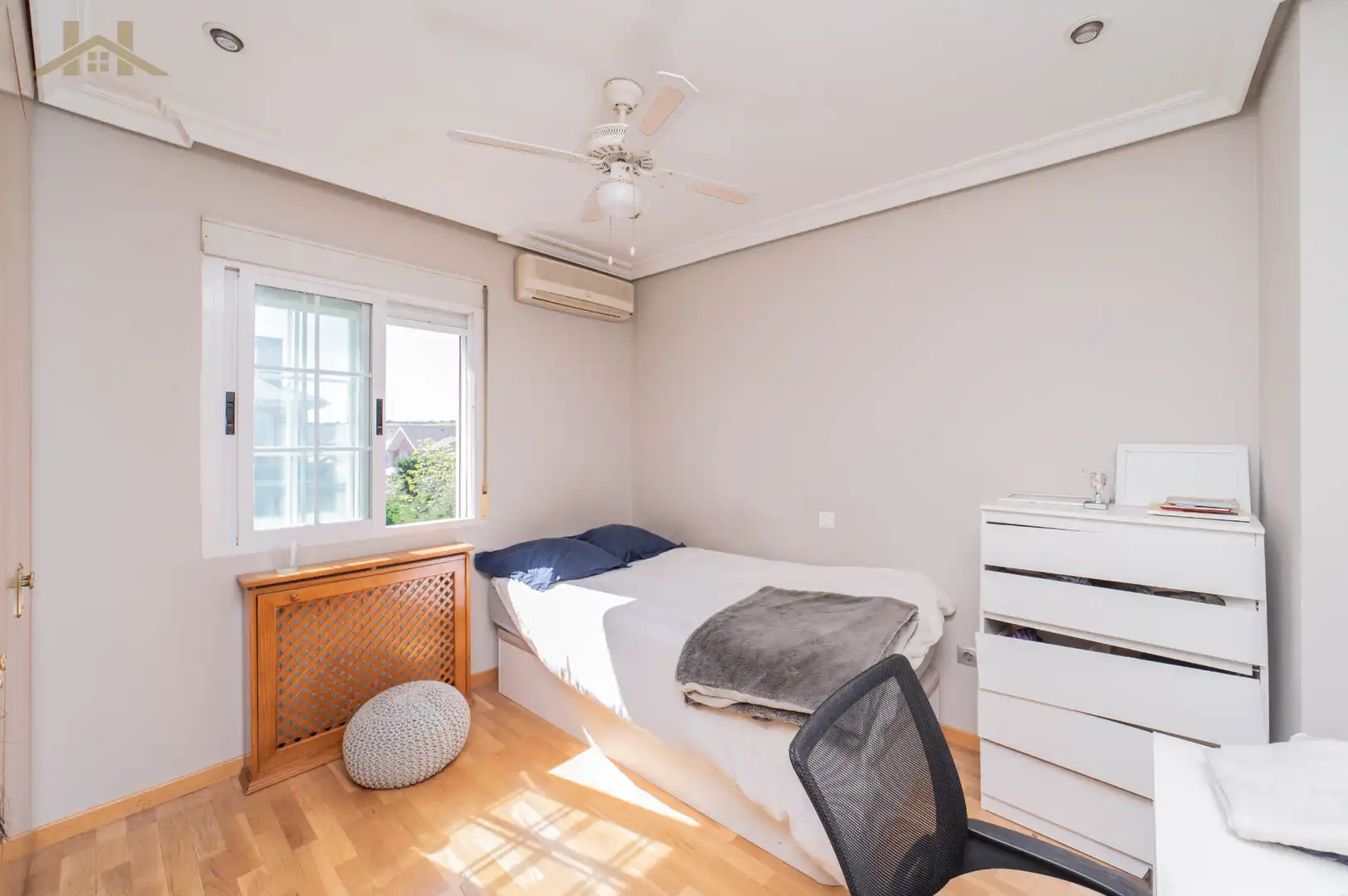 Bedroom of Detached homes for sale in Arroyomolinos (Madrid)  with Air Conditioner, Heating and Private garden