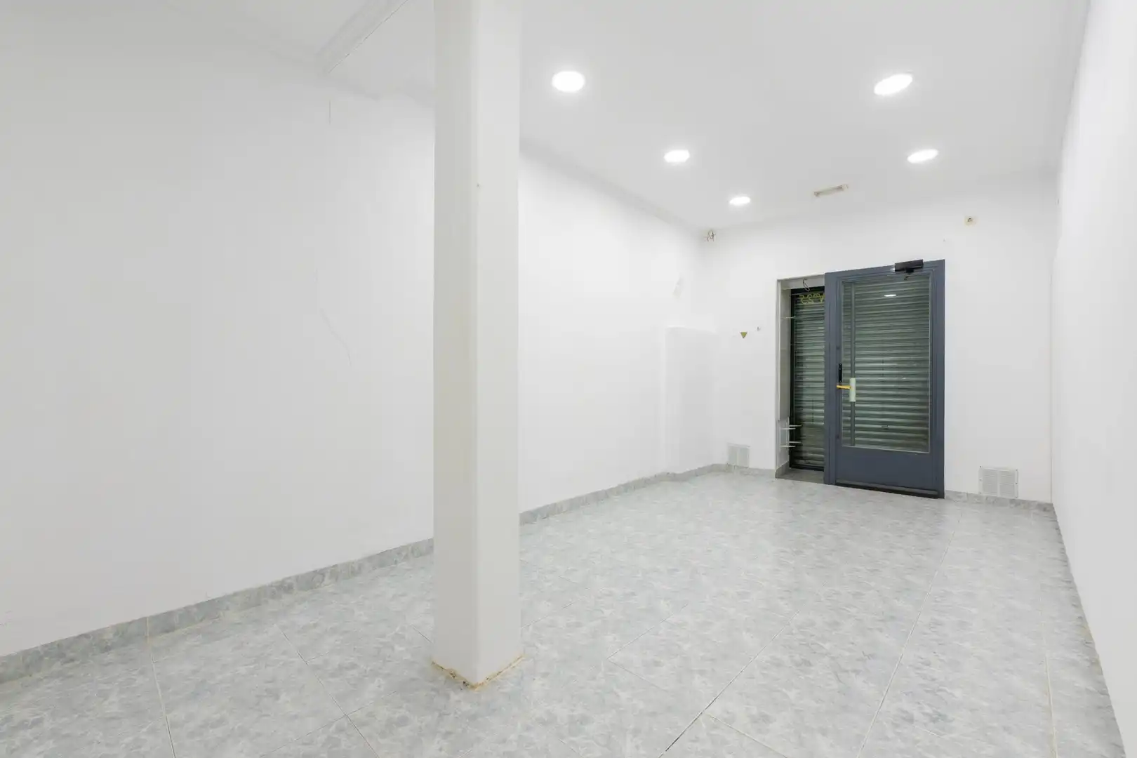 Ground floor for sale in Madrid  with Furnished