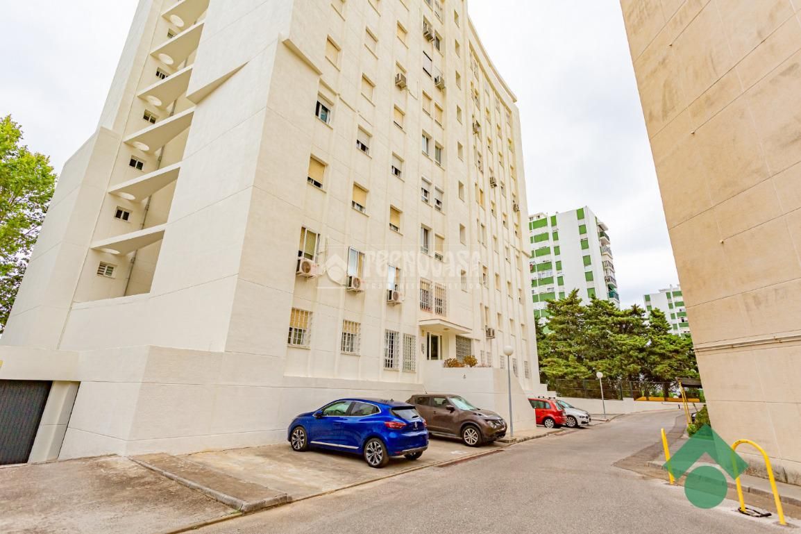 Vista exterior de Piso en venta en Algeciras con Aire acondicionado