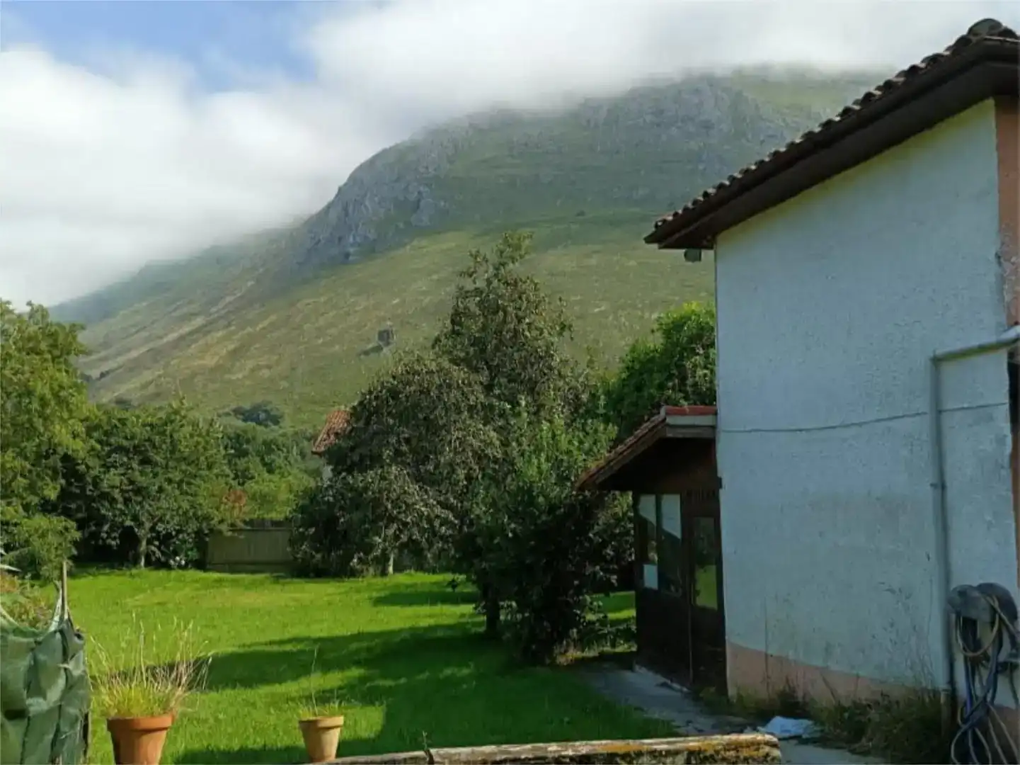 Vista exterior de Casa o chalet en venta en Llanes con Balcón