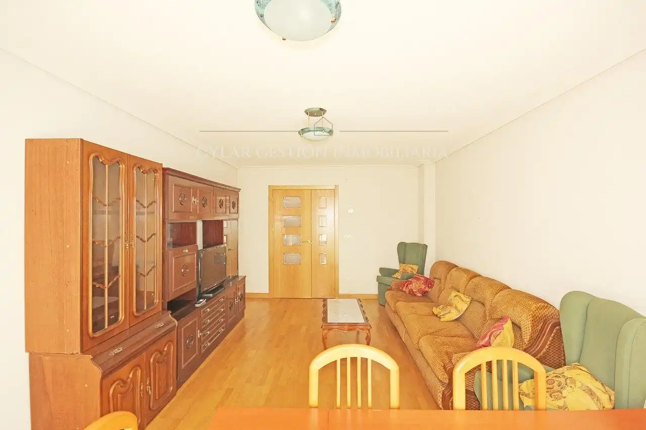 Flat for rent in Poeta Jesús Rasueros, Pizarrales