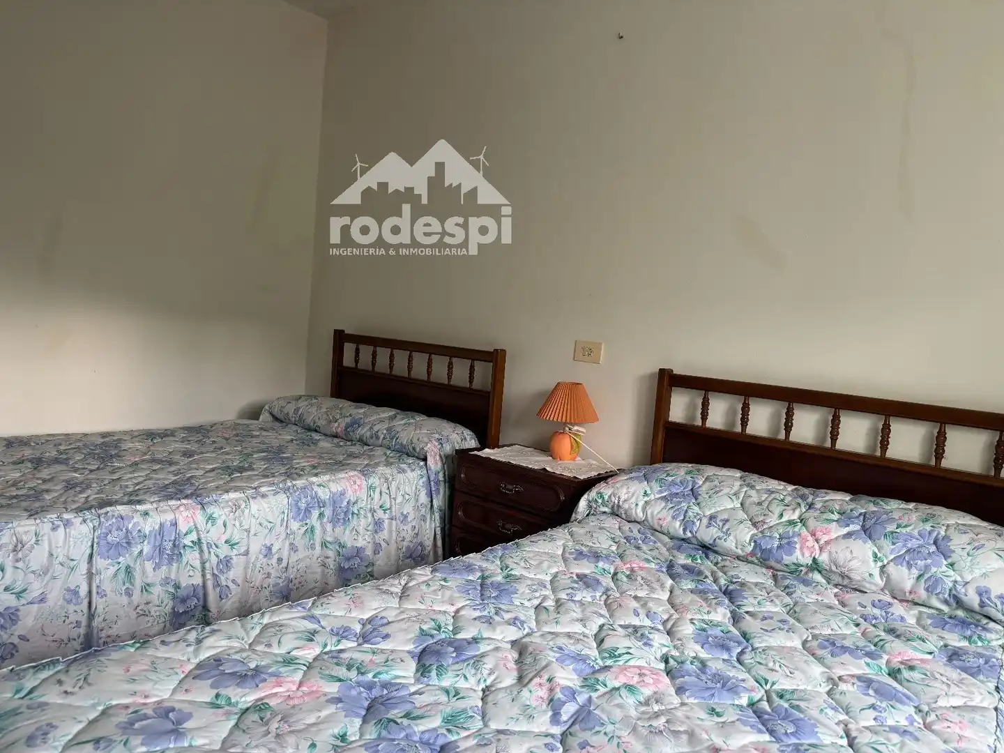 Dormitori de Casa o xalet en venda en Crecente amb Traster i Moblat