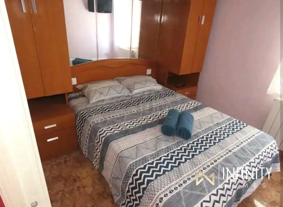 Dormitori de Pis de lloguer en Bilbao  amb Calefacció