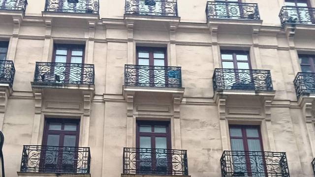 Piso en Alquiler en Calle CANCILLER AYALA en Plaza Circular