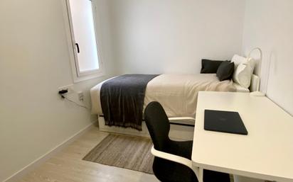 Apartment to share in La Marina del Port