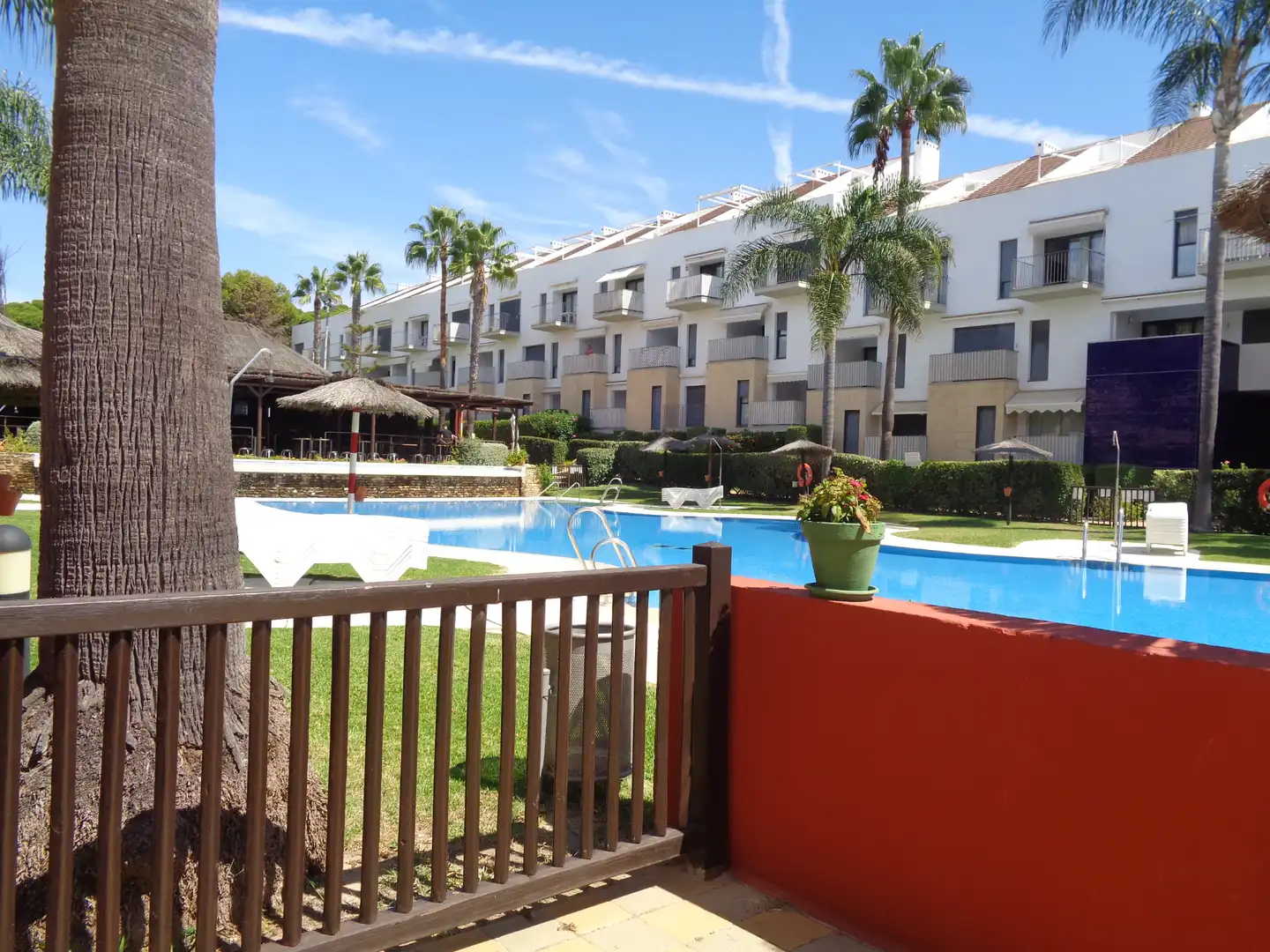 Vista exterior de Apartamento en venta en Islantilla con Aire acondicionado, Calefacción y Jardín privado
