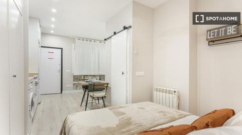 Foto 2 de Piso de alquiler en Hispanoamérica - Bernabéu, Madrid Capital