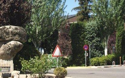 Vista exterior de Pis en venda en Galapagar amb Calefacció, Parquet i Terrassa