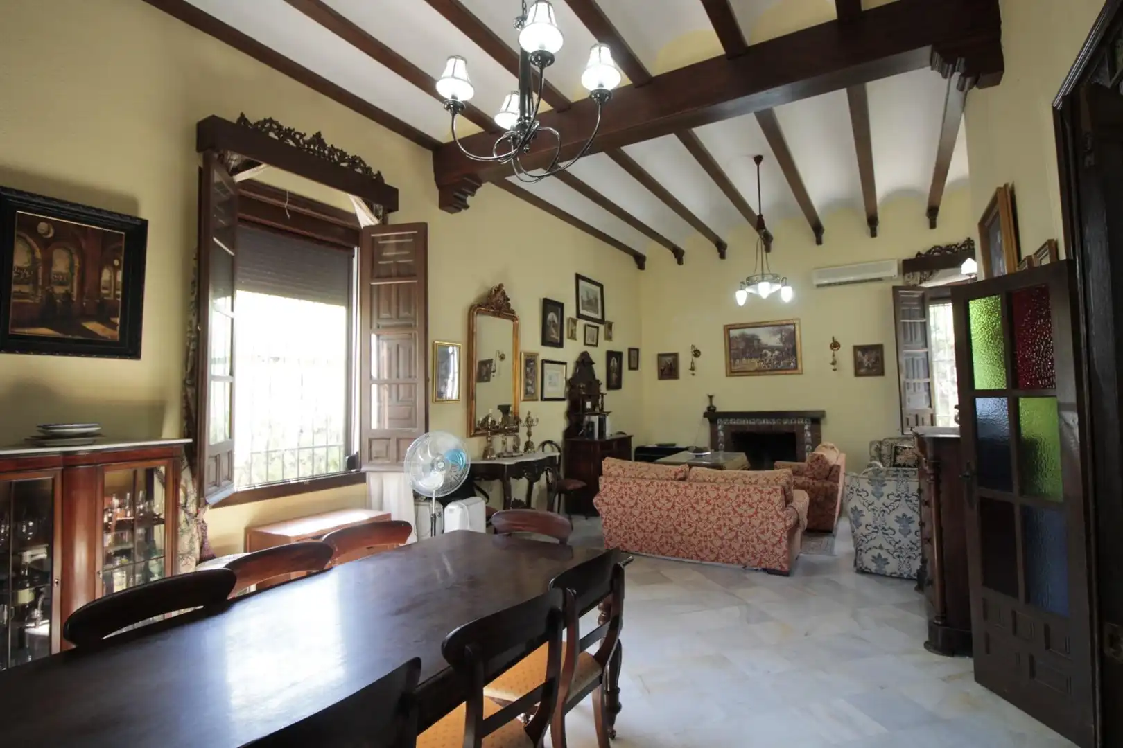 Comedor de Casa o chalet en venta en El Castillo de las Guardas con Jardín privado, Trastero y Piscina
