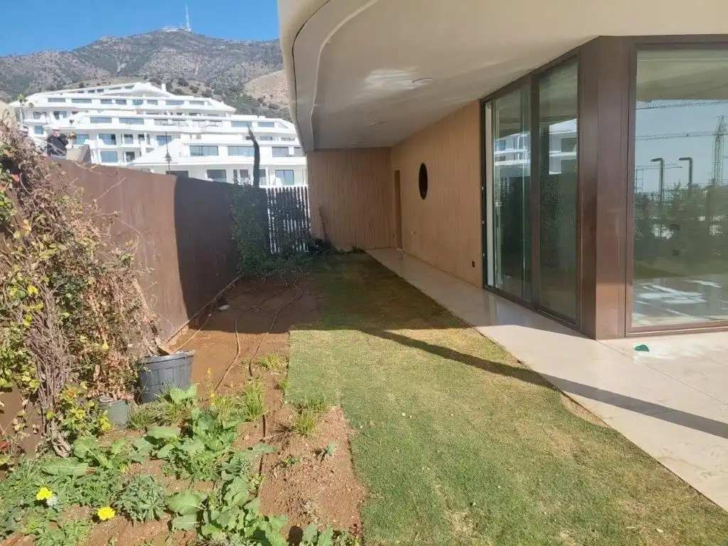 Terrassa de Apartament en venda en Benalmádena amb Aire condicionat, Calefacció i Jardí privat