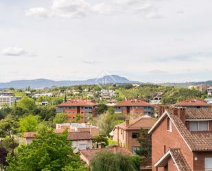 Vista exterior de Casa o xalet en venda en Sant Cugat del Vallès amb Aire condicionat, Terrassa i Piscina