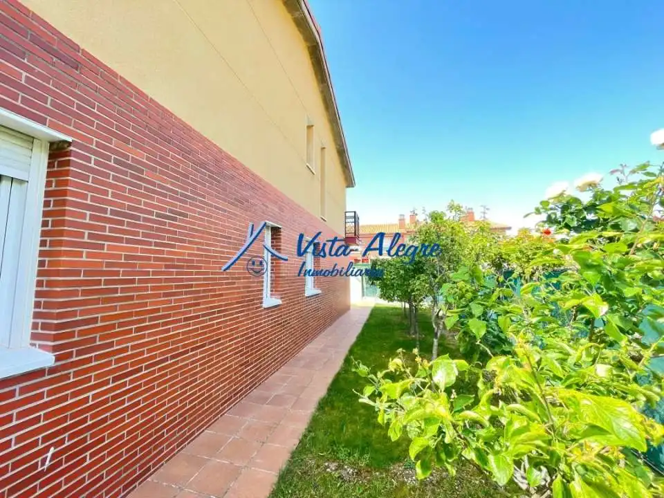 Exterior view of Detached homes for sale in Anguciana  with Heating, Private garden and Terrace