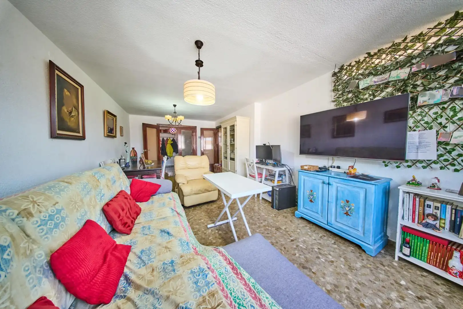 Sala de estar de Piso en venta en Granada con Calefacción y Jardín privado